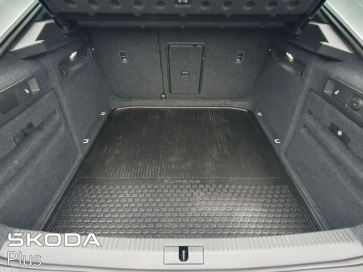 Skoda Superb Saloon, Diesel, 2024, White