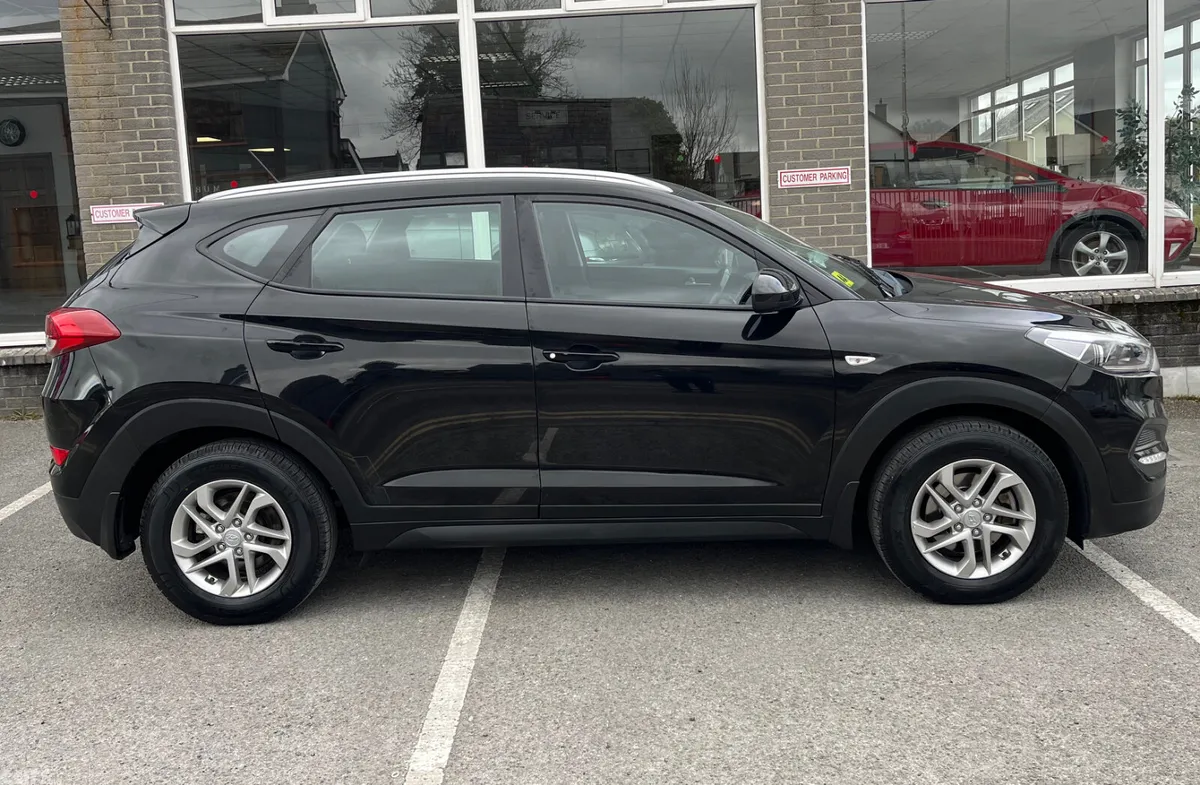 Hyundai Tucson SUV, Diesel, 2016, Black
