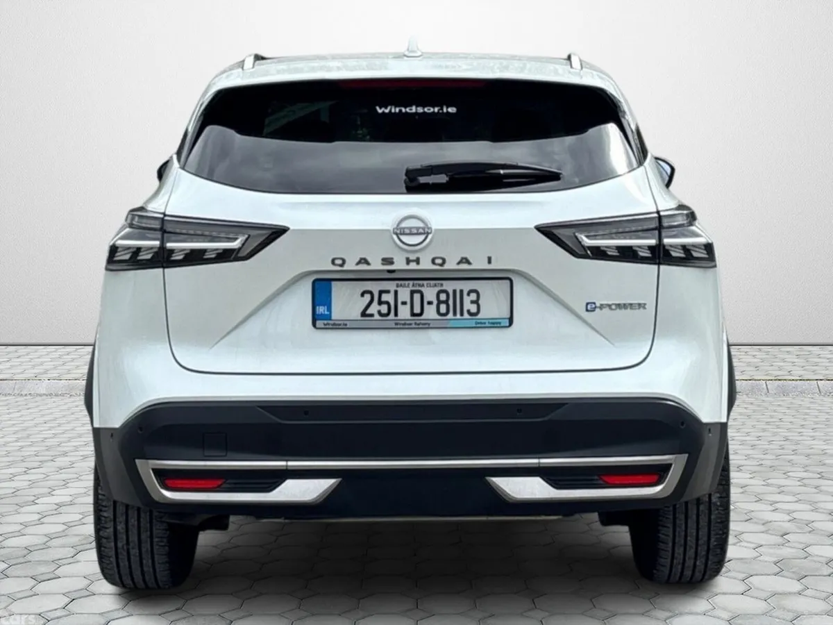 Nissan Qashqai MPV, Petrol Hybrid, 2025, White