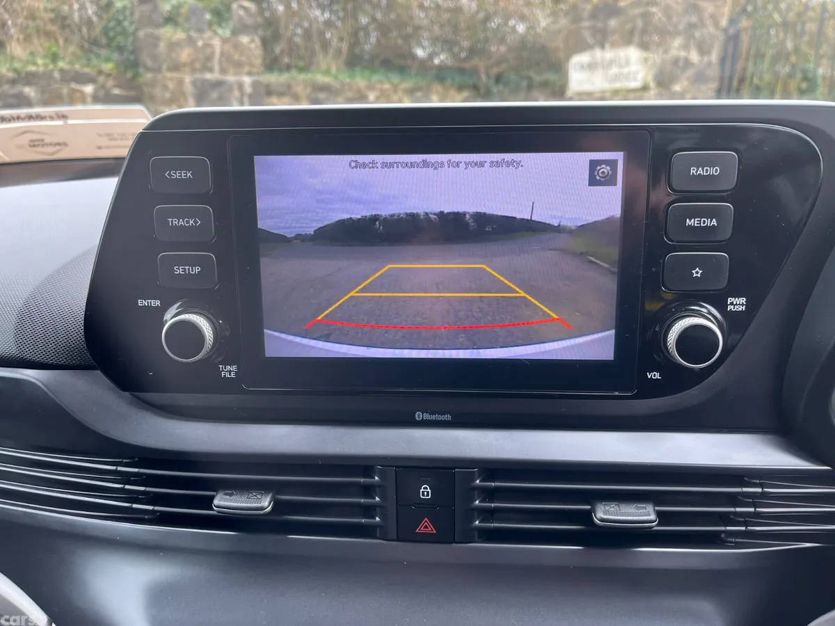 Hyundai i20 Hatchback, Petrol, 2022, White