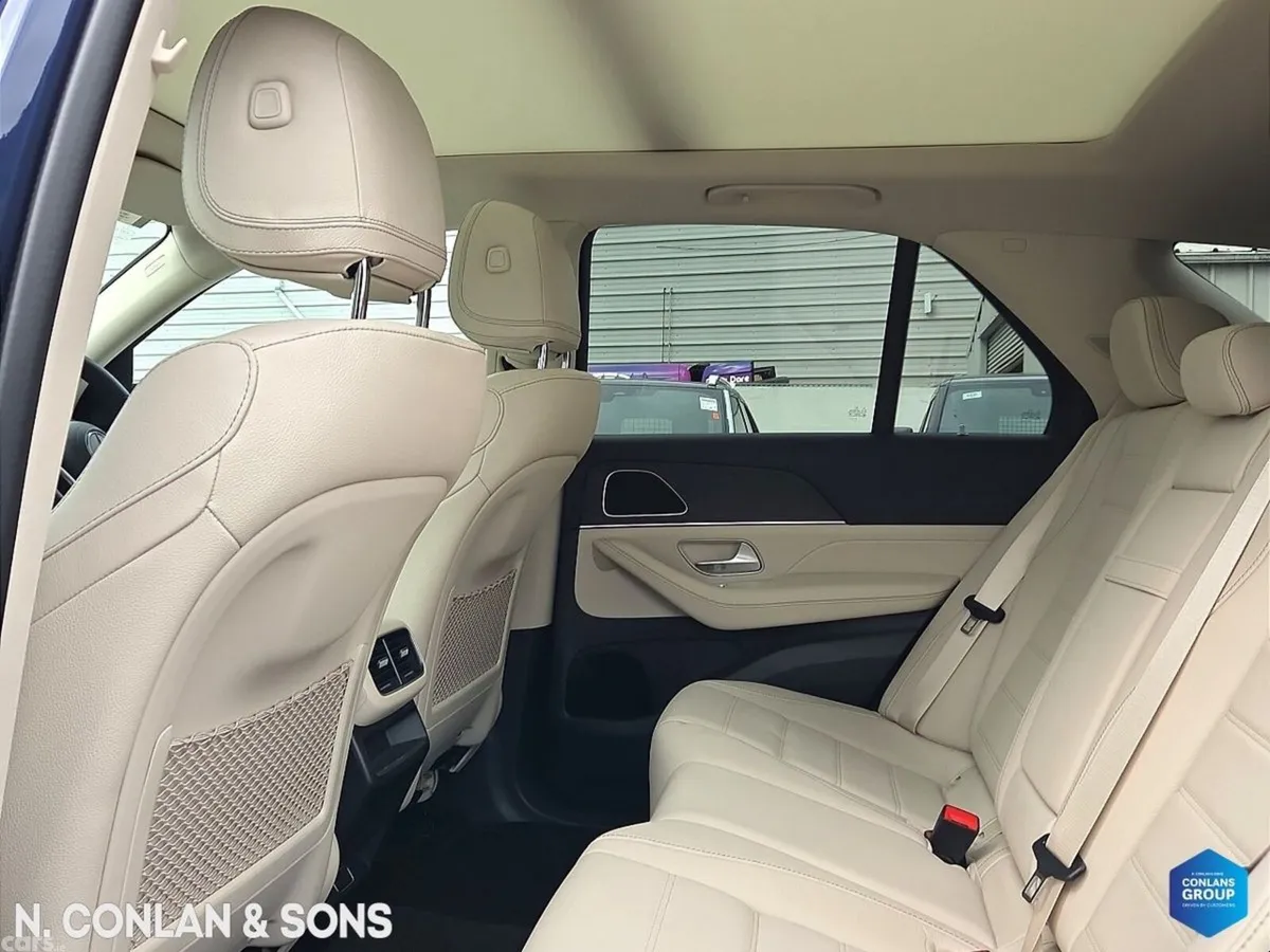 Mercedes-Benz GLE SUV, Diesel Plug-in Hybrid, 2026, Blue