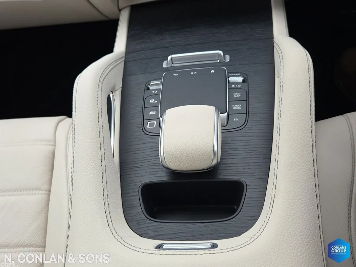 Mercedes-Benz GLE SUV, Diesel Plug-in Hybrid, 2026, Blue