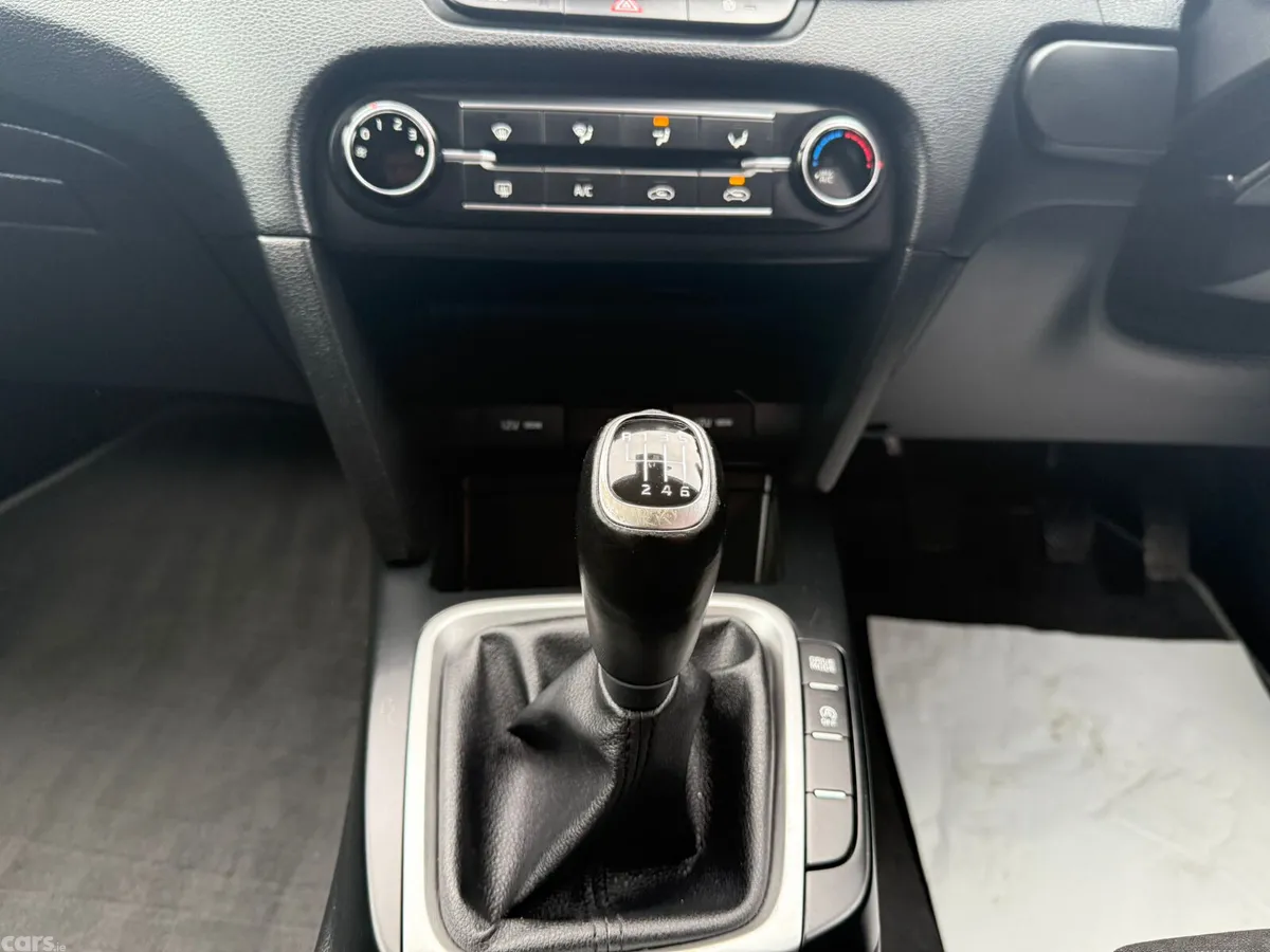 Kia Ceed Hatchback, Diesel Hybrid, 2021, Grey