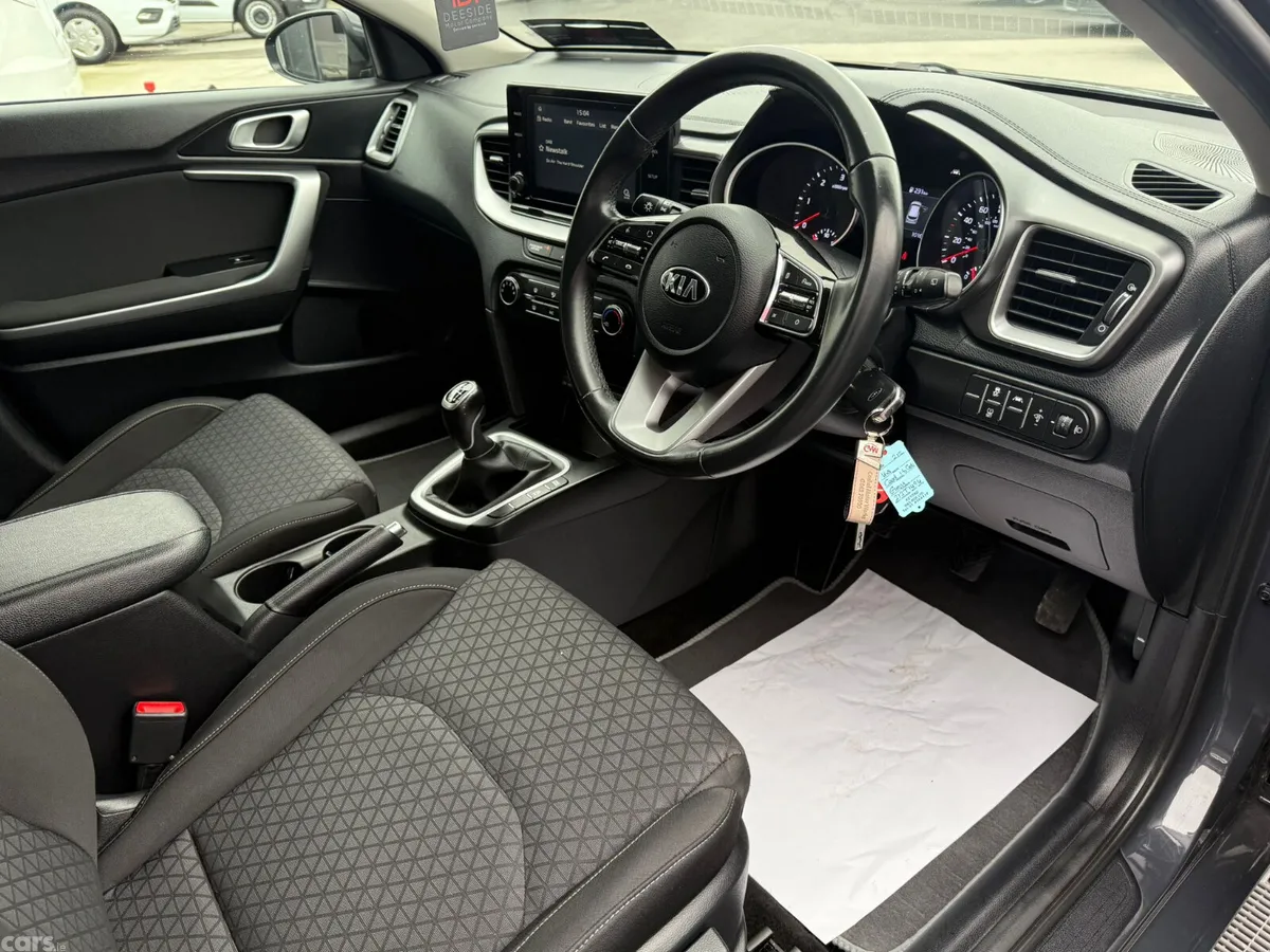 Kia Ceed Hatchback, Diesel Hybrid, 2021, Grey