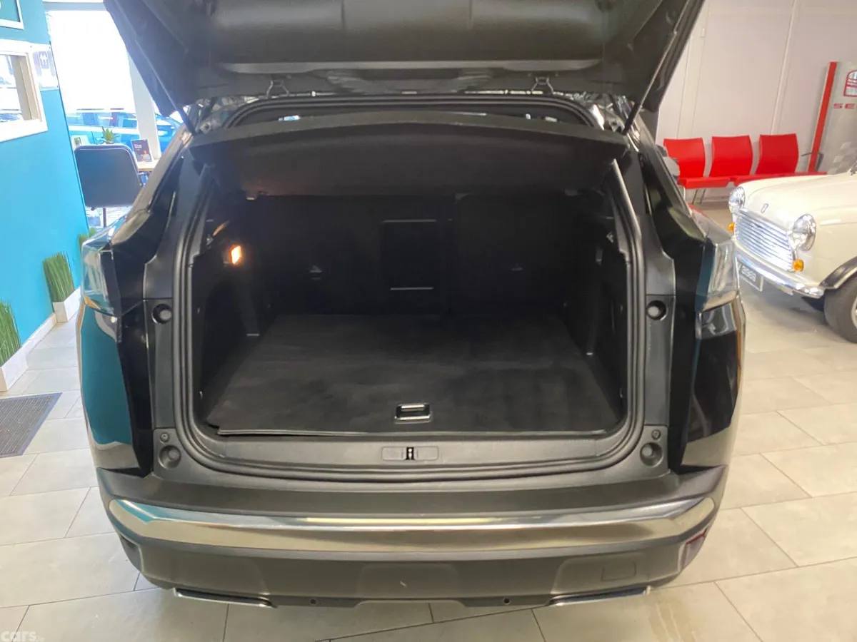 Peugeot 3008 Hatchback, Petrol Plug-in Hybrid, 2021, Black