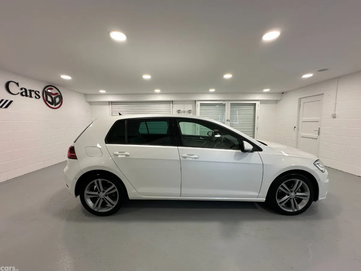 Volkswagen Golf Hatchback, Diesel, 2019, White