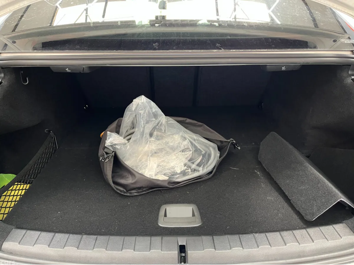 BMW 3-Series Saloon, Petrol Plug-in Hybrid, 2024, White