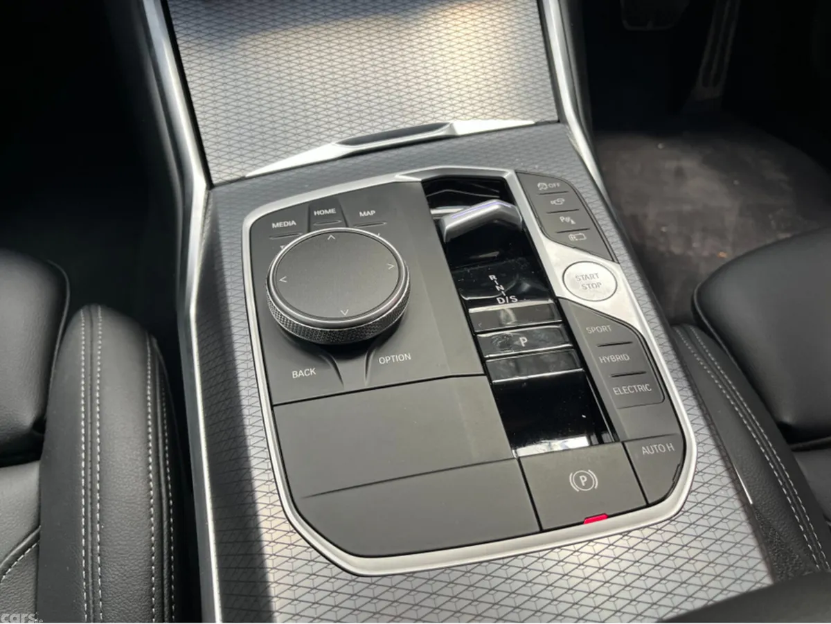 BMW 3-Series Saloon, Petrol Plug-in Hybrid, 2024, White