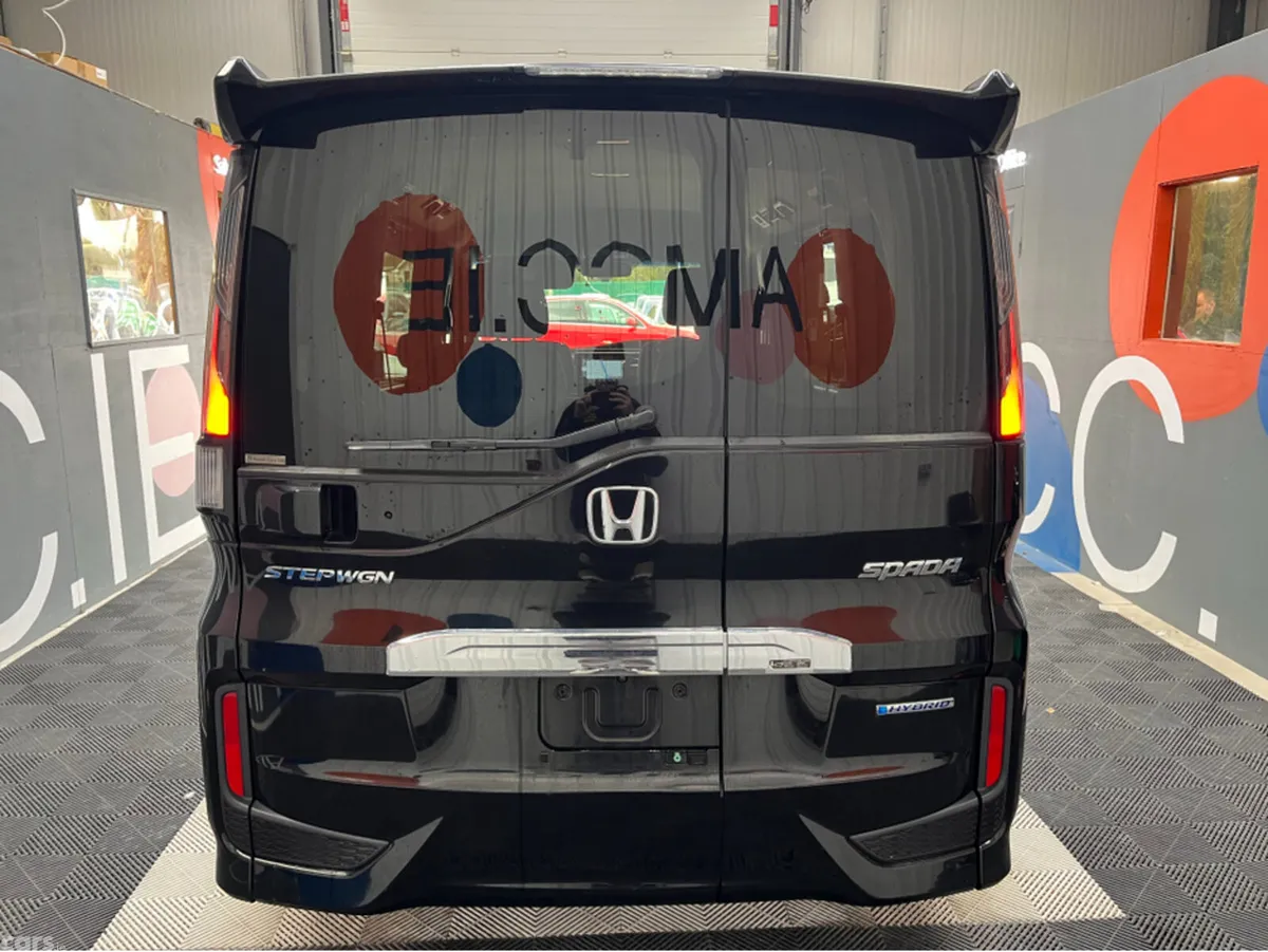 Honda Stepwagon MPV, Petrol Hybrid, 2018, Black