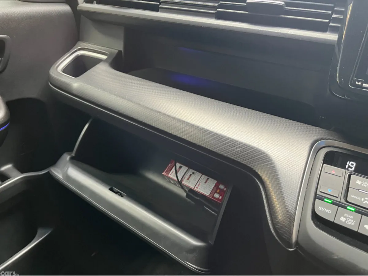 Honda Stepwagon MPV, Petrol Hybrid, 2018, Black