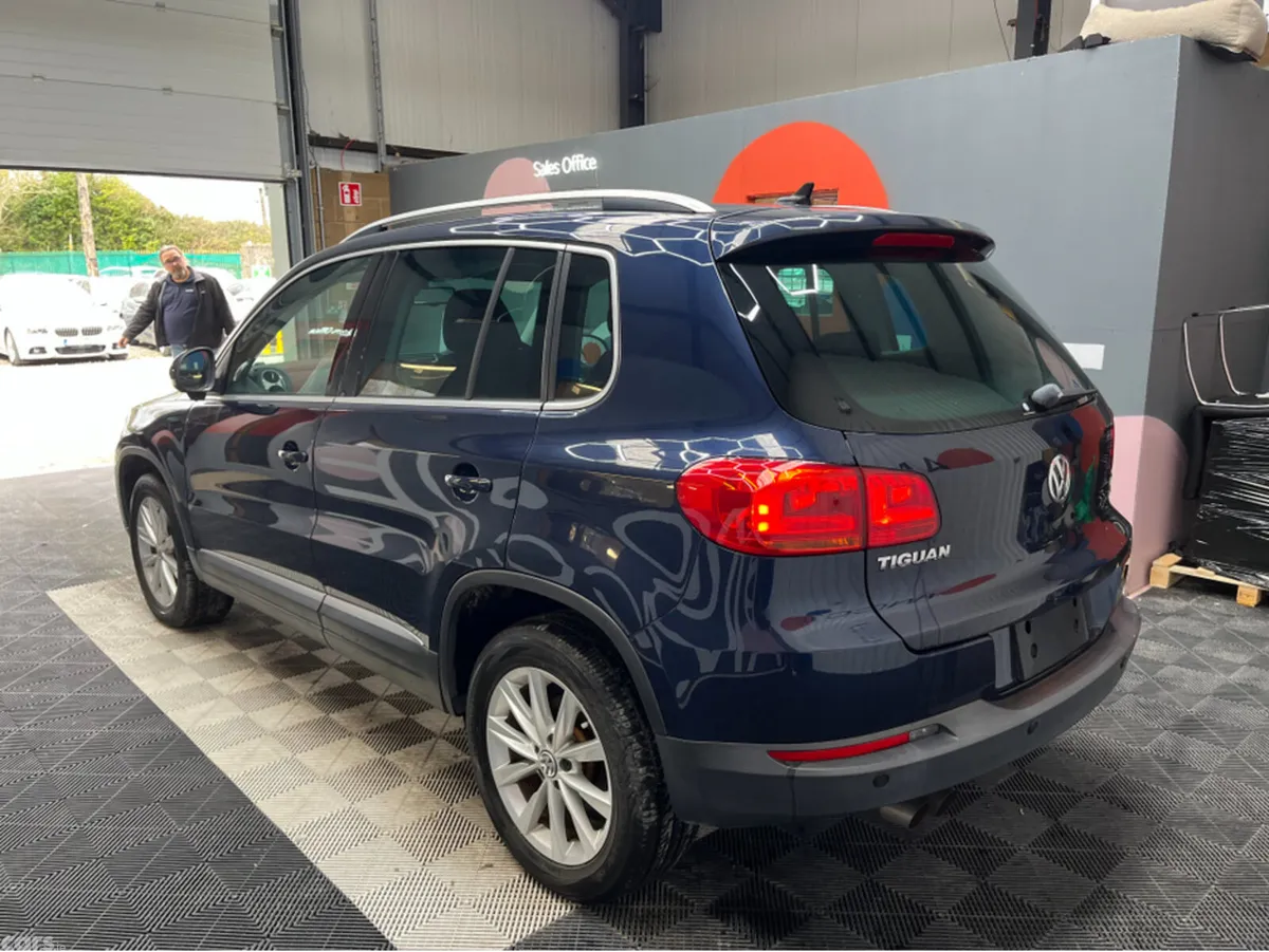 Volkswagen Tiguan SUV, Petrol, 2013, Blue