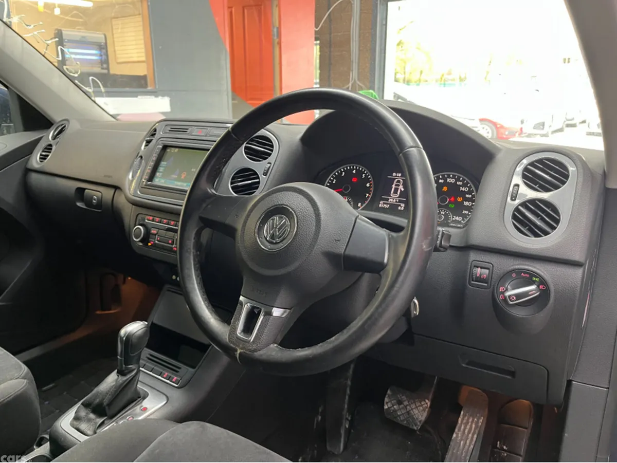 Volkswagen Tiguan SUV, Petrol, 2013, Blue