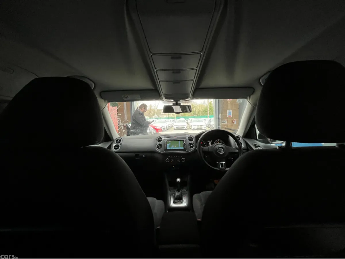 Volkswagen Tiguan SUV, Petrol, 2013, Blue