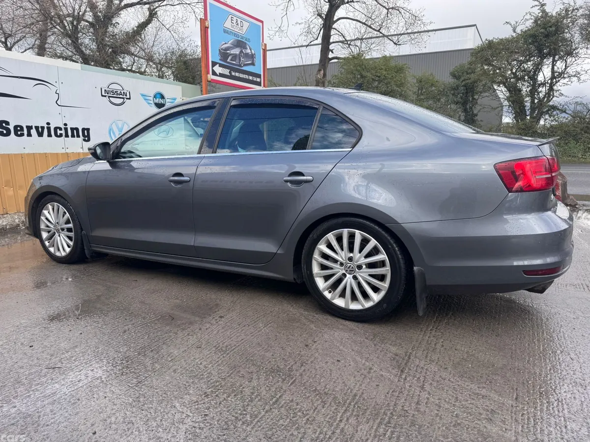 Volkswagen Jetta Saloon, Diesel, 2017, Grey
