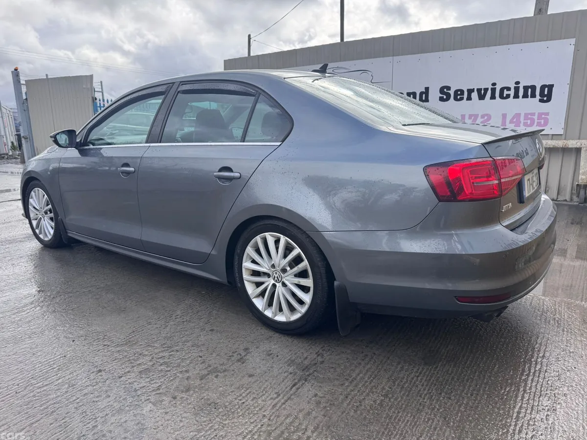 Volkswagen Jetta Saloon, Diesel, 2017, Grey