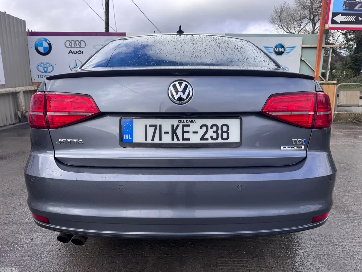Volkswagen Jetta Saloon, Diesel, 2017, Grey