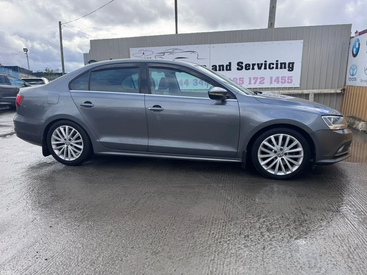 Volkswagen Jetta Saloon, Diesel, 2017, Grey