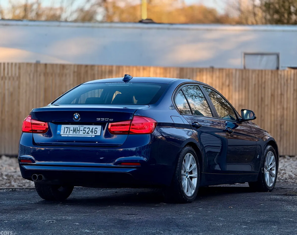 BMW 3-Series Saloon, Petrol Plug-in Hybrid, 2017, Blue