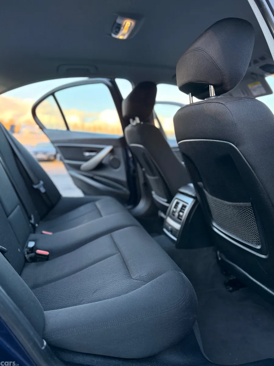 BMW 3-Series Saloon, Petrol Plug-in Hybrid, 2017, Blue