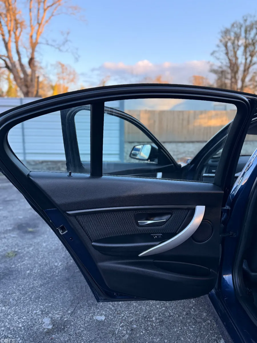 BMW 3-Series Saloon, Petrol Plug-in Hybrid, 2017, Blue