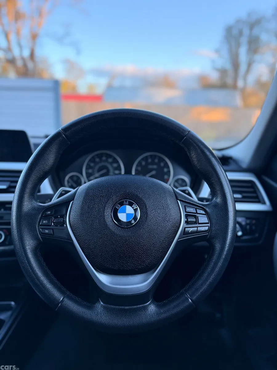 BMW 3-Series Saloon, Petrol Plug-in Hybrid, 2017, Blue
