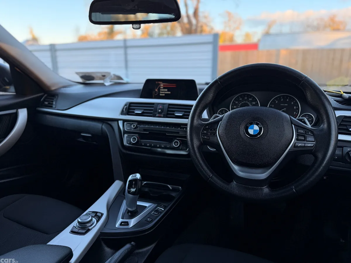 BMW 3-Series Saloon, Petrol Plug-in Hybrid, 2017, Blue