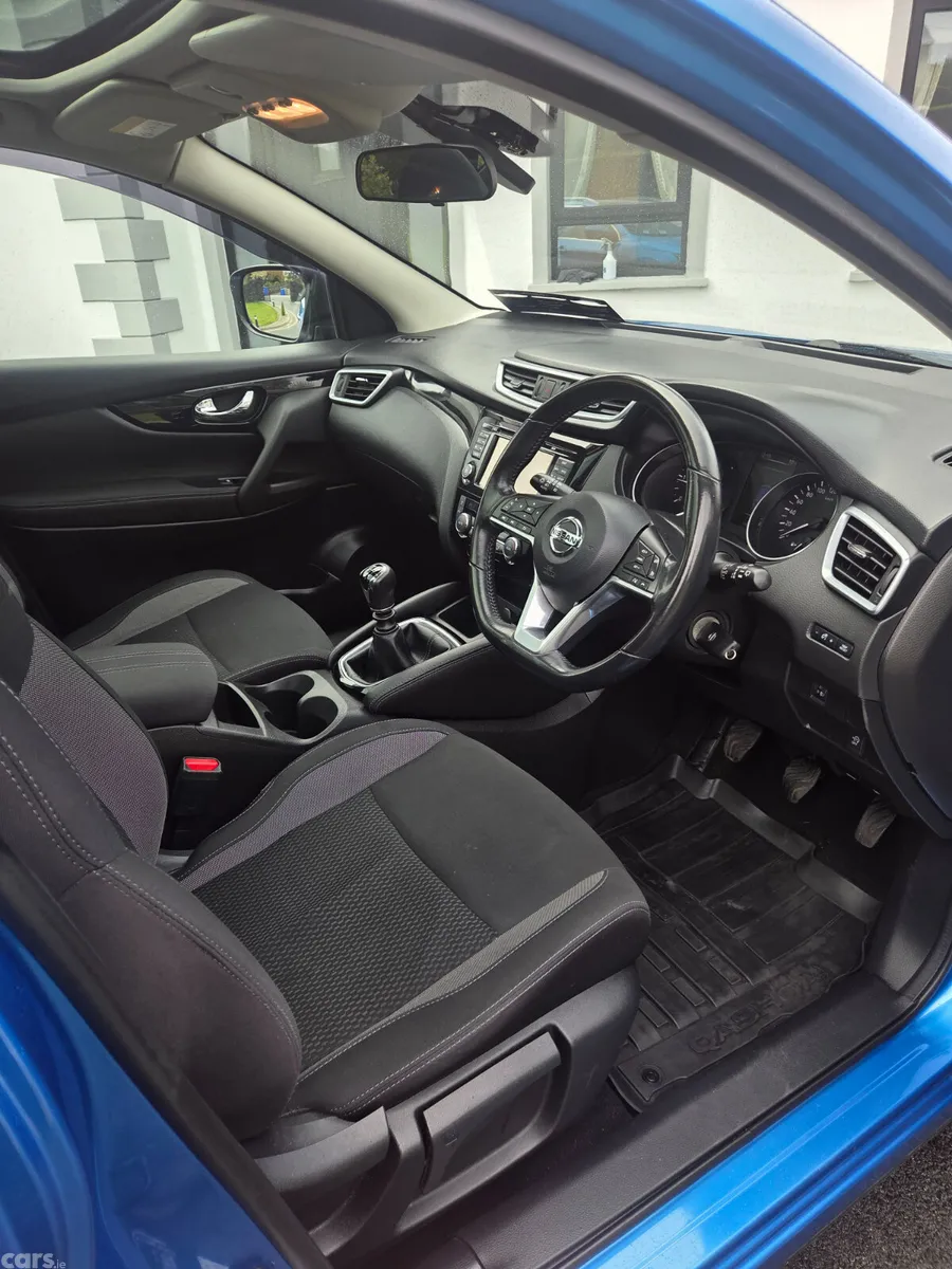 Nissan Qashqai MPV, Diesel, 2019, Blue