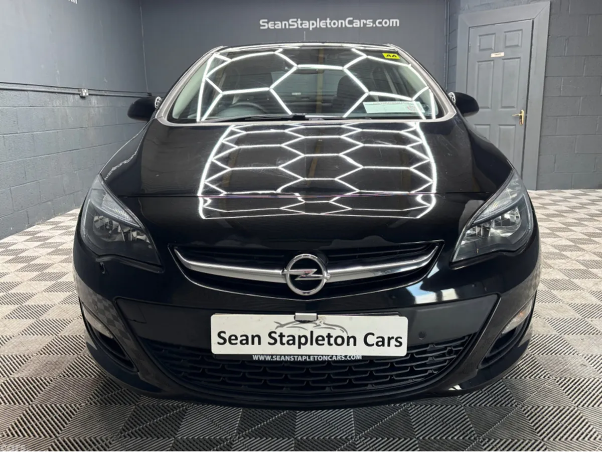 Opel Astra Saloon, Diesel, 2018, Black