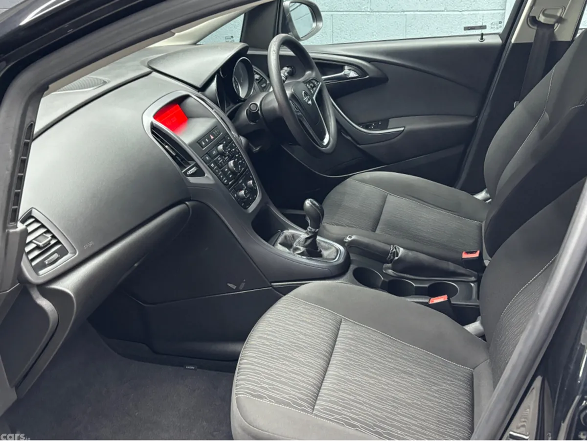 Opel Astra Saloon, Diesel, 2018, Black