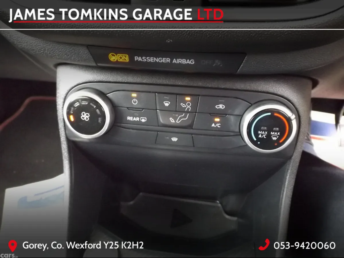 Ford Fiesta Hatchback, Petrol, 2020, Red