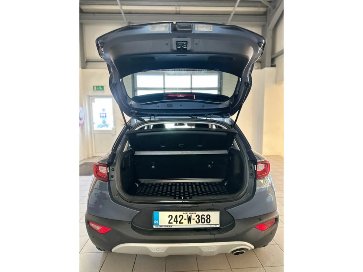 Kia Stonic SUV, Petrol, 2024, Blue
