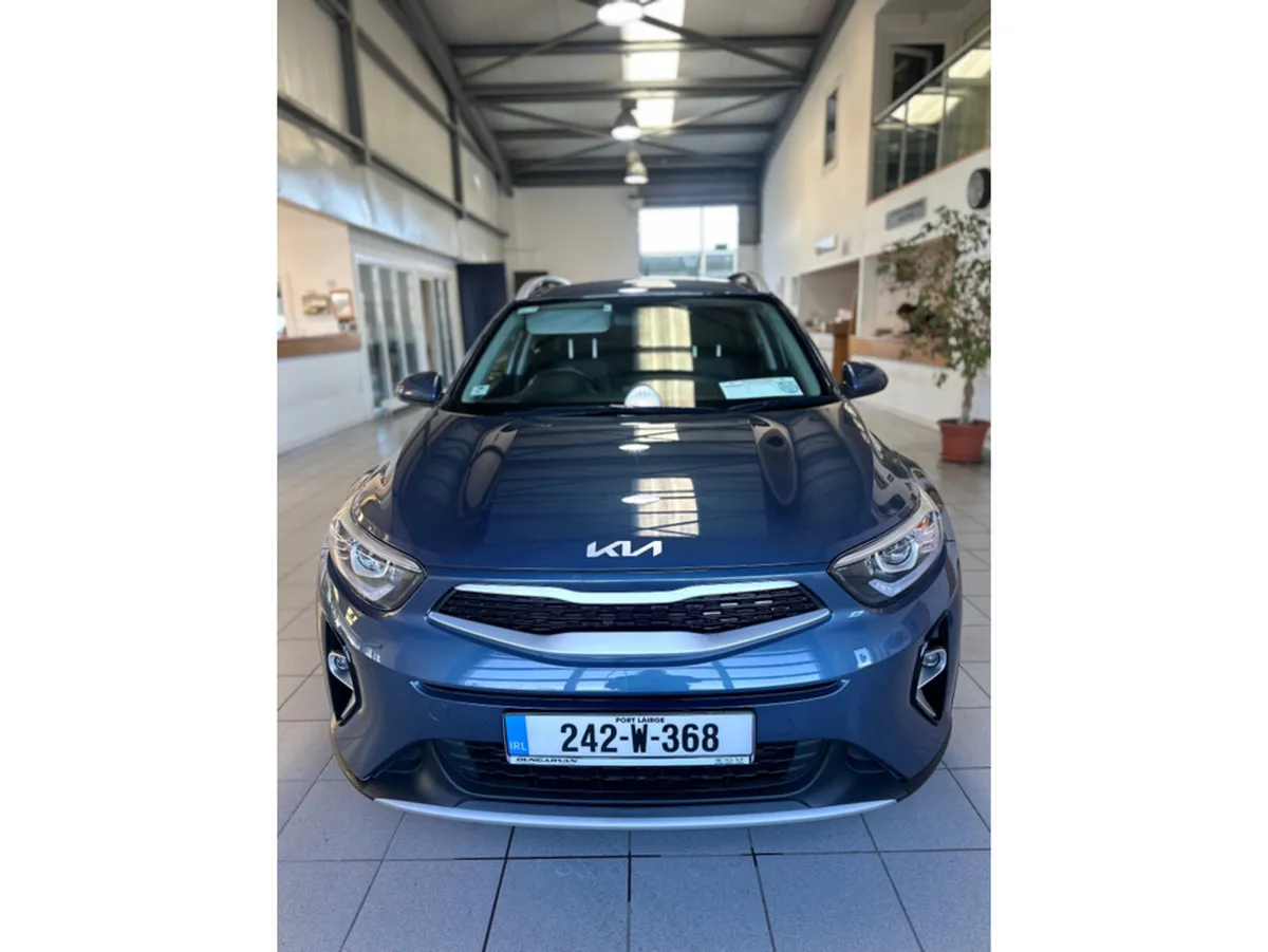 Kia Stonic SUV, Petrol, 2024, Blue