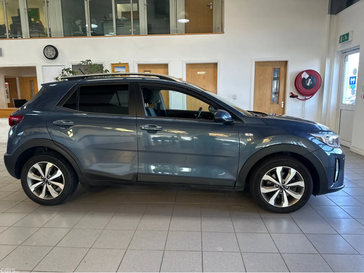 Kia Stonic SUV, Petrol, 2024, Blue