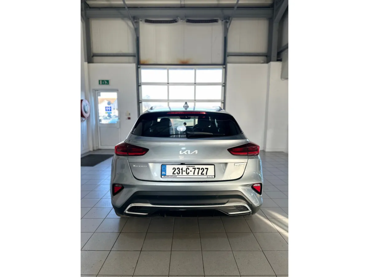 Kia XCeed Hatchback, Petrol Plug-in Hybrid, 2023, Grey