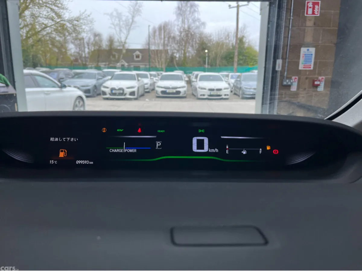 Honda Stepwagon MPV, Petrol Hybrid, 2018, White