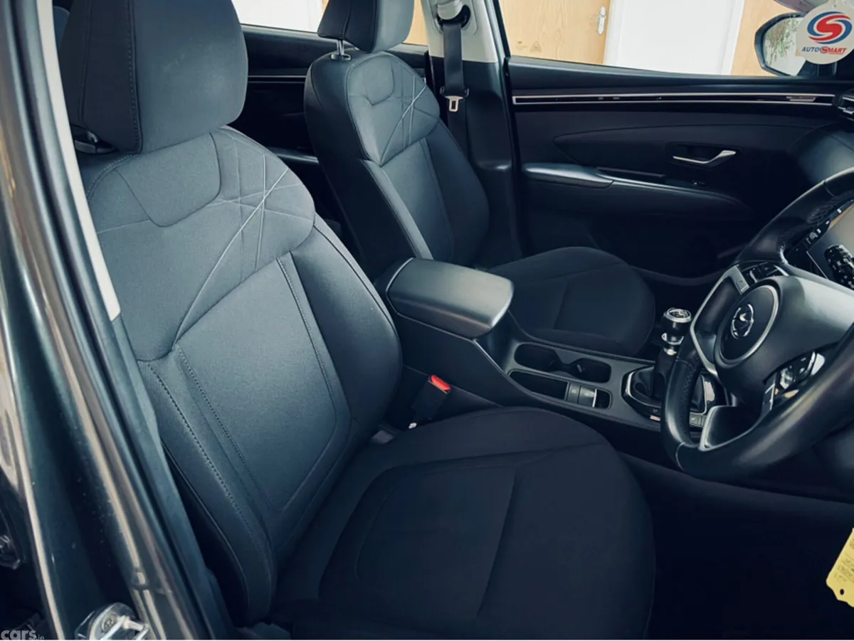 Hyundai Tucson MPV, Diesel, 2022, Grey
