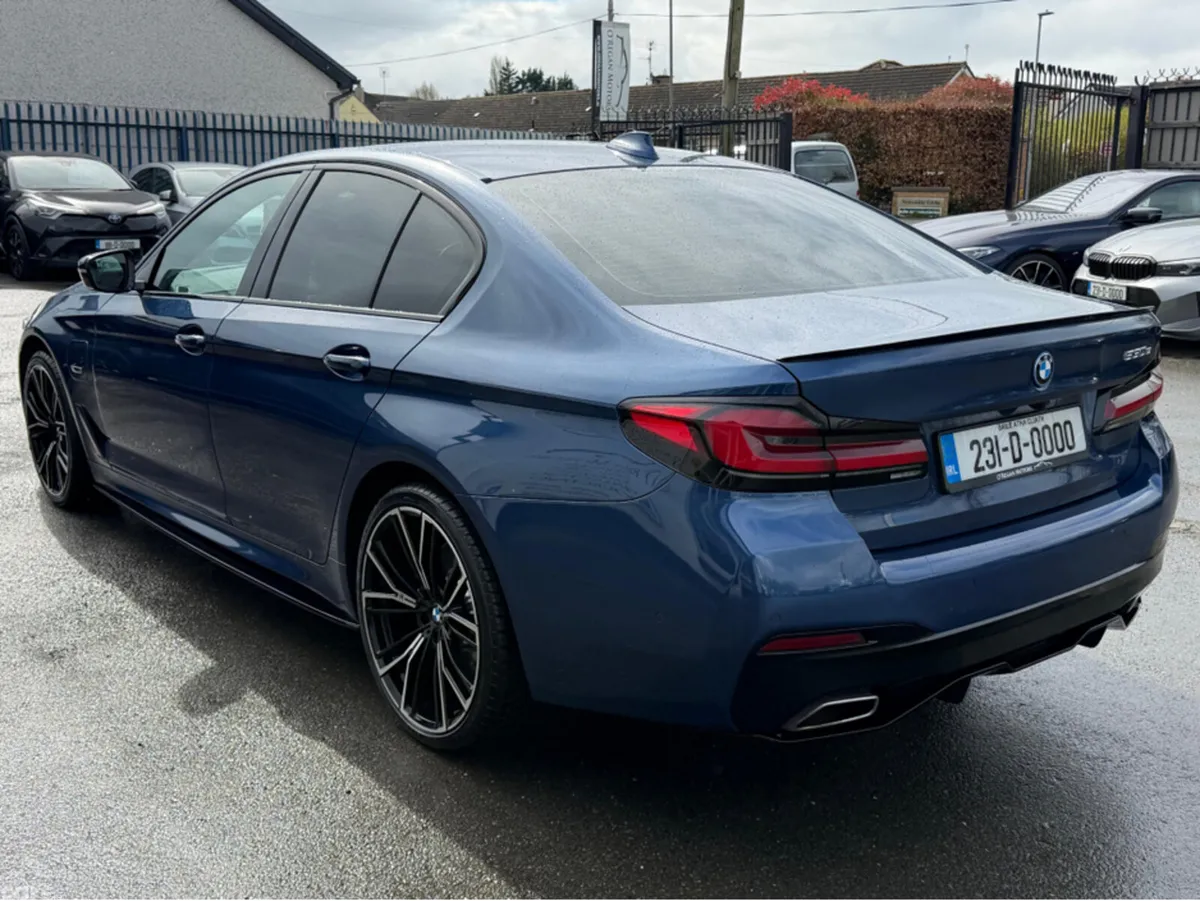 BMW 5-Series Saloon, Petrol Plug-in Hybrid, 2023, Blue