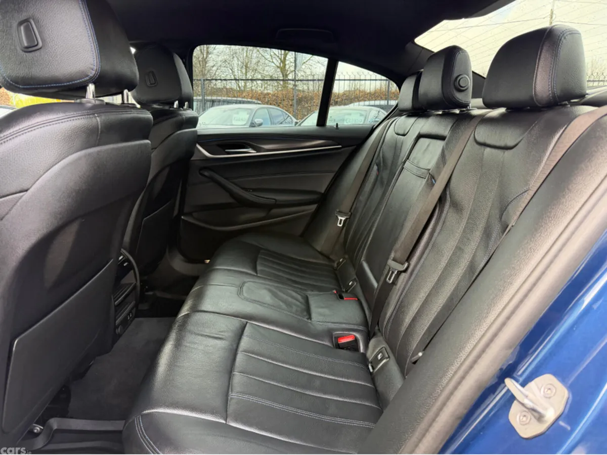 BMW 5-Series Saloon, Petrol Plug-in Hybrid, 2023, Blue