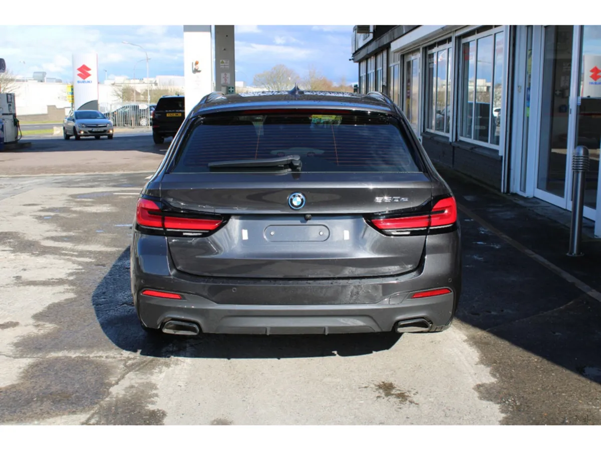 BMW 5-Series Estate, Petrol Plug-in Hybrid, 2024, Grey