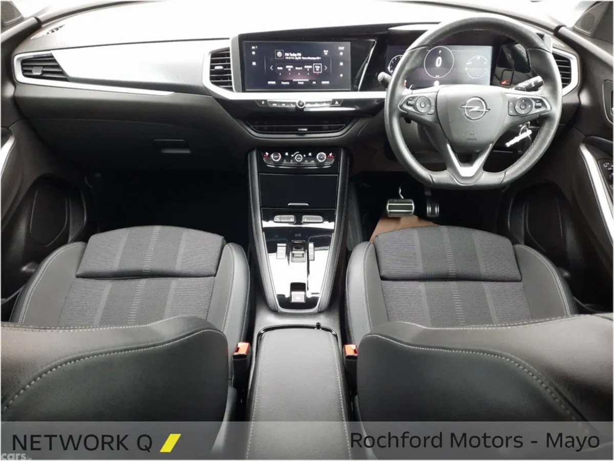 Opel Grandland MPV, Petrol, 2024, White