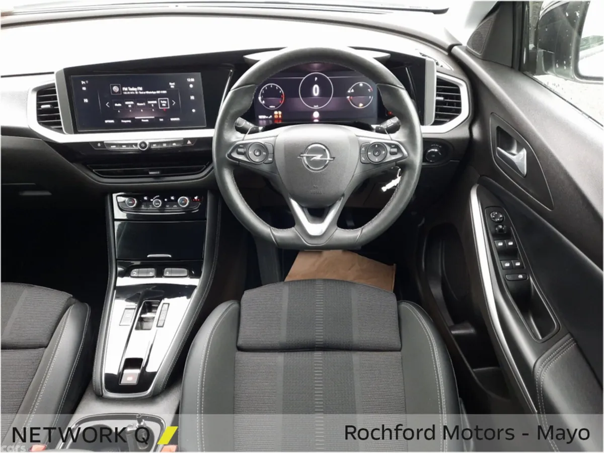 Opel Grandland MPV, Petrol, 2024, White