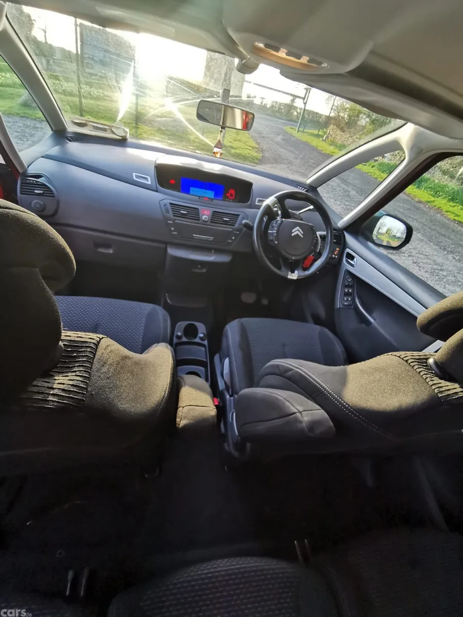 Citroen C4 Hatchback, Diesel, 2009, Red