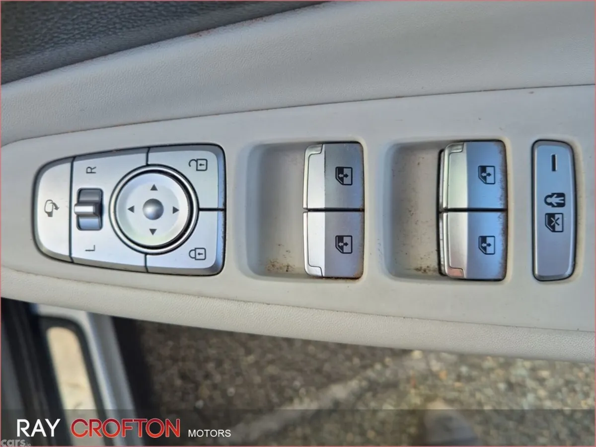 Hyundai Santa Fe SUV, Diesel, 2023, Grey