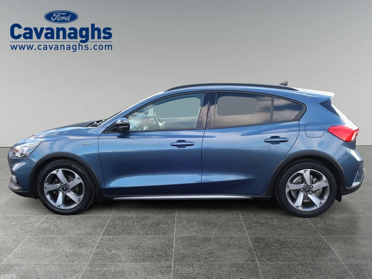Ford Focus Hatchback, Petrol Hybrid, 2021, Blue