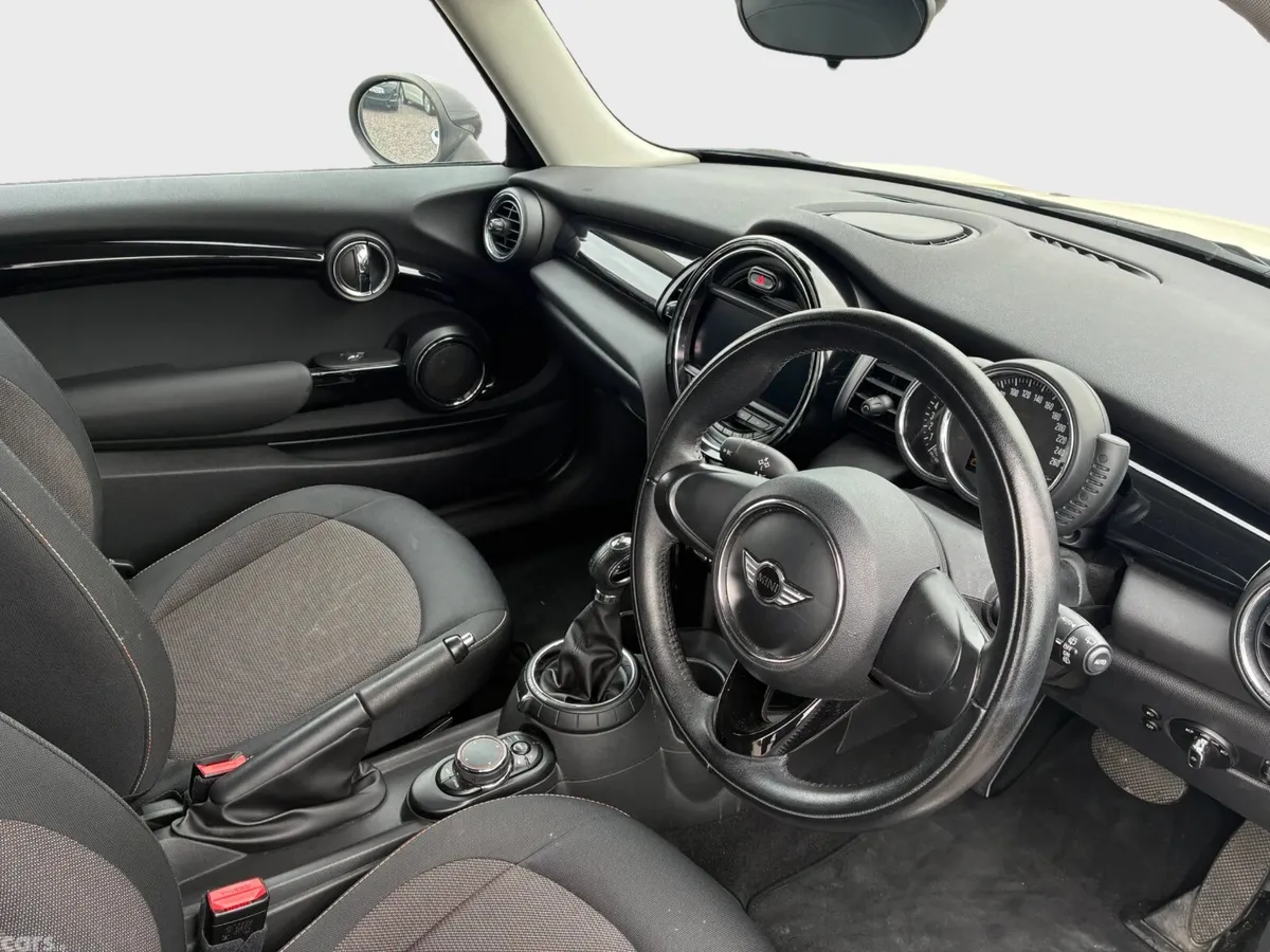 Mini Cooper Hatchback, Petrol, 2016, White