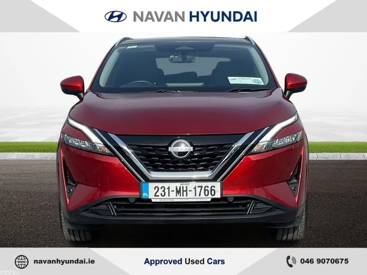 Nissan Qashqai MPV, Petrol Hybrid, 2023, Red