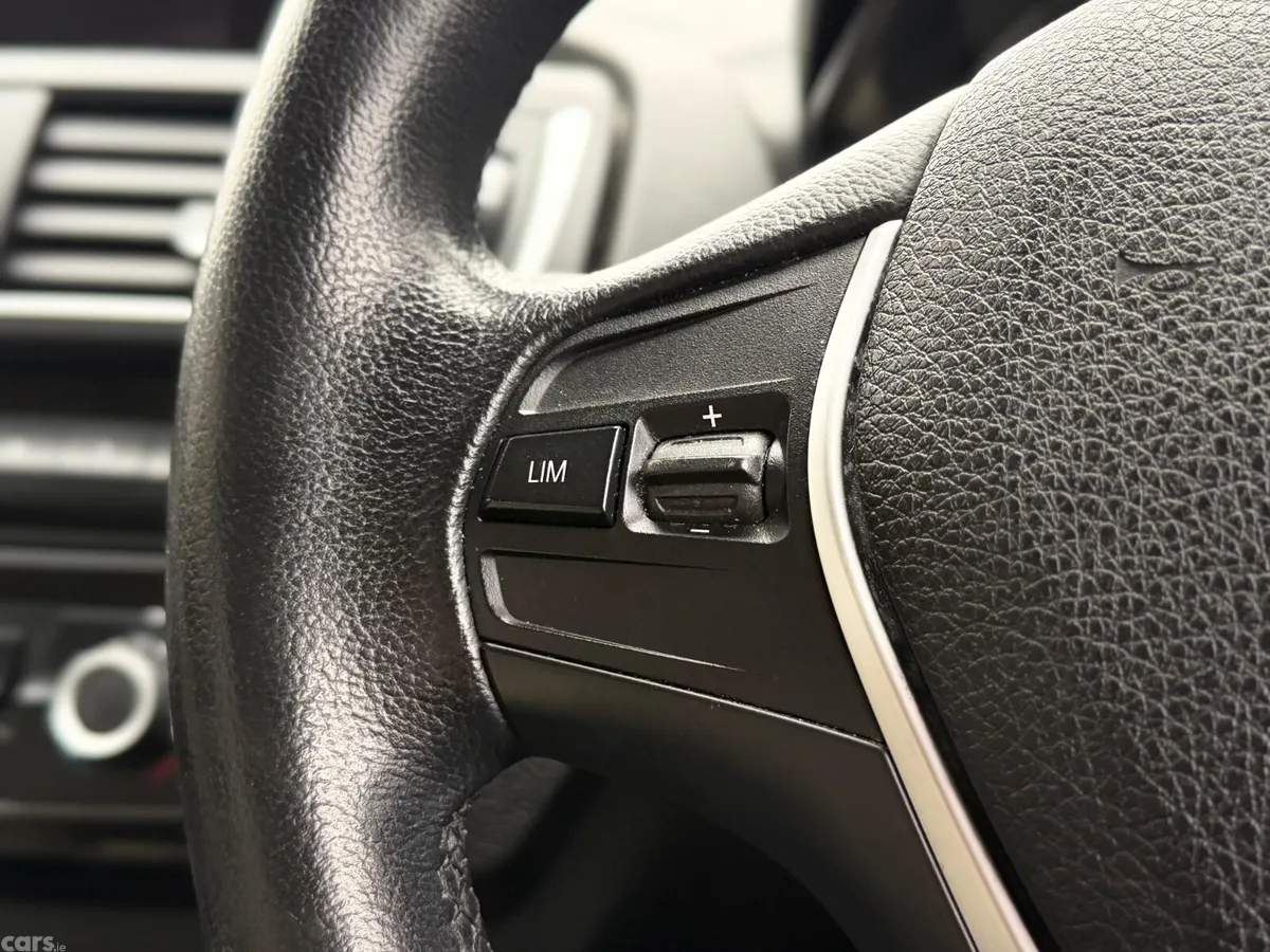 BMW 1-Series Hatchback, Diesel, 2015, Blue