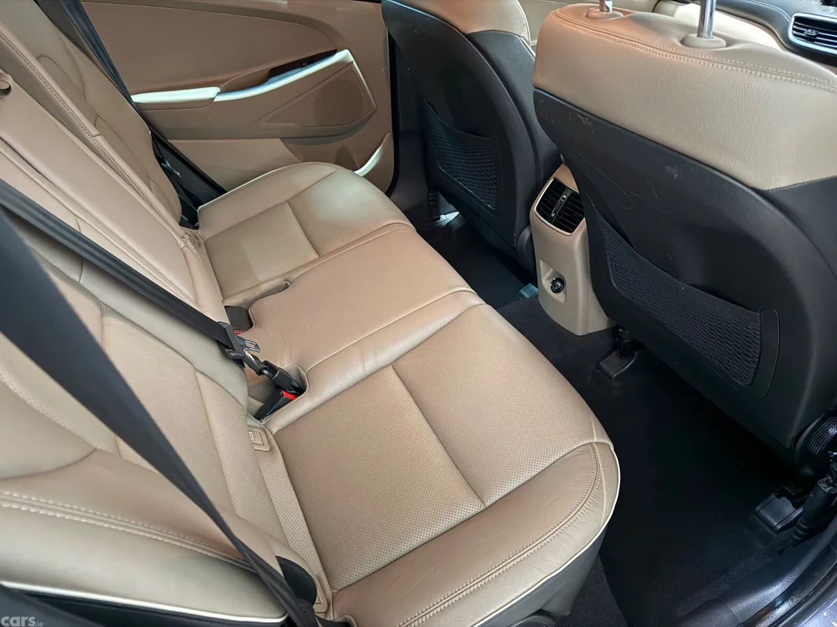 Hyundai Tucson SUV, Diesel, 2019, Grey