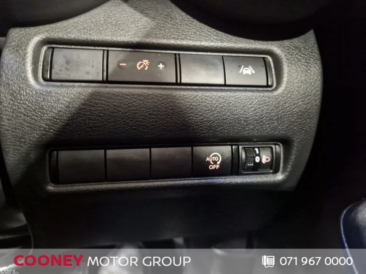 Nissan Juke SUV, Petrol, 2021, Red