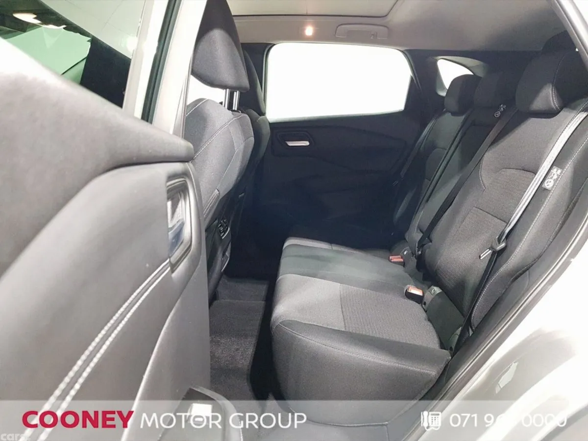 Nissan Qashqai MPV, Petrol Hybrid, 2023, Grey
